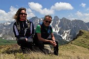 51 Tra cima ed anticima con vento vista verso le Piccole Dolomiti Scalvine